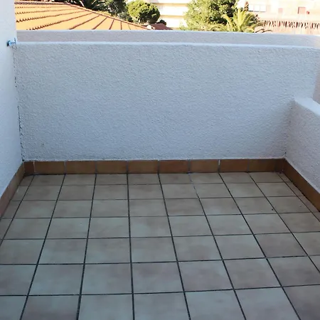 Apartment Studio Climatise Proche De La Mer Avec Parking Et Terrasse - - Fr-1-309-74 *